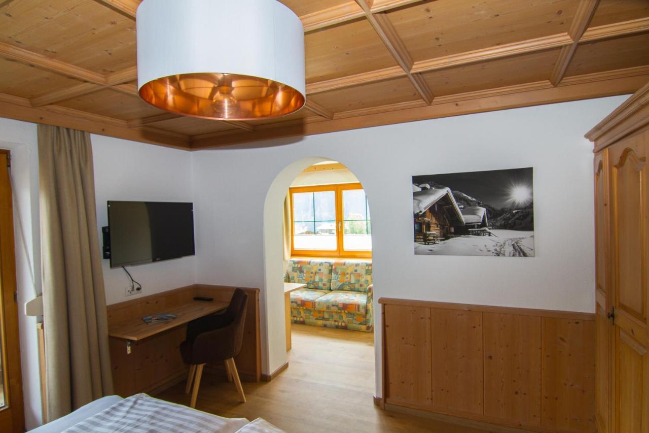 Haus Am Sonnenhang Finkenberg Zewnętrze zdjęcie